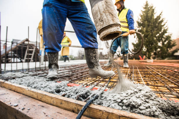 Best Custom Concrete Contractor  in Carlyss, LA